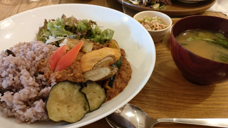 休日には浦和区中心に、さいたま市のごはん屋・カフェを開拓中🍛☕